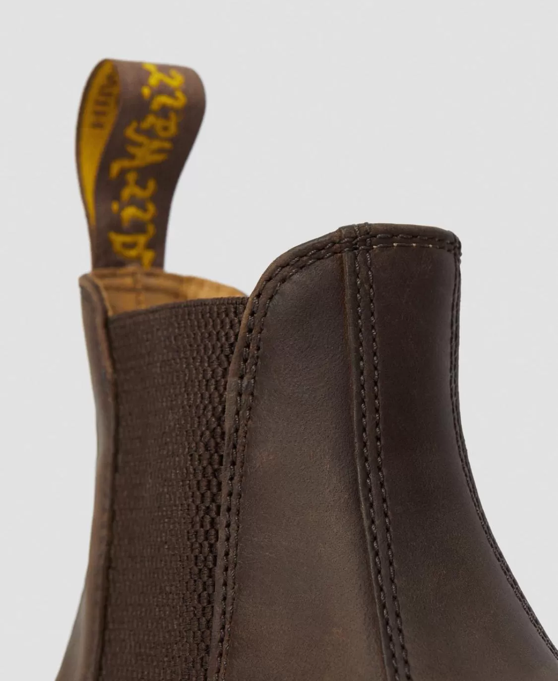 Dr.Martens 2976 Crazy Horse Chelsea Boots brown 11853201