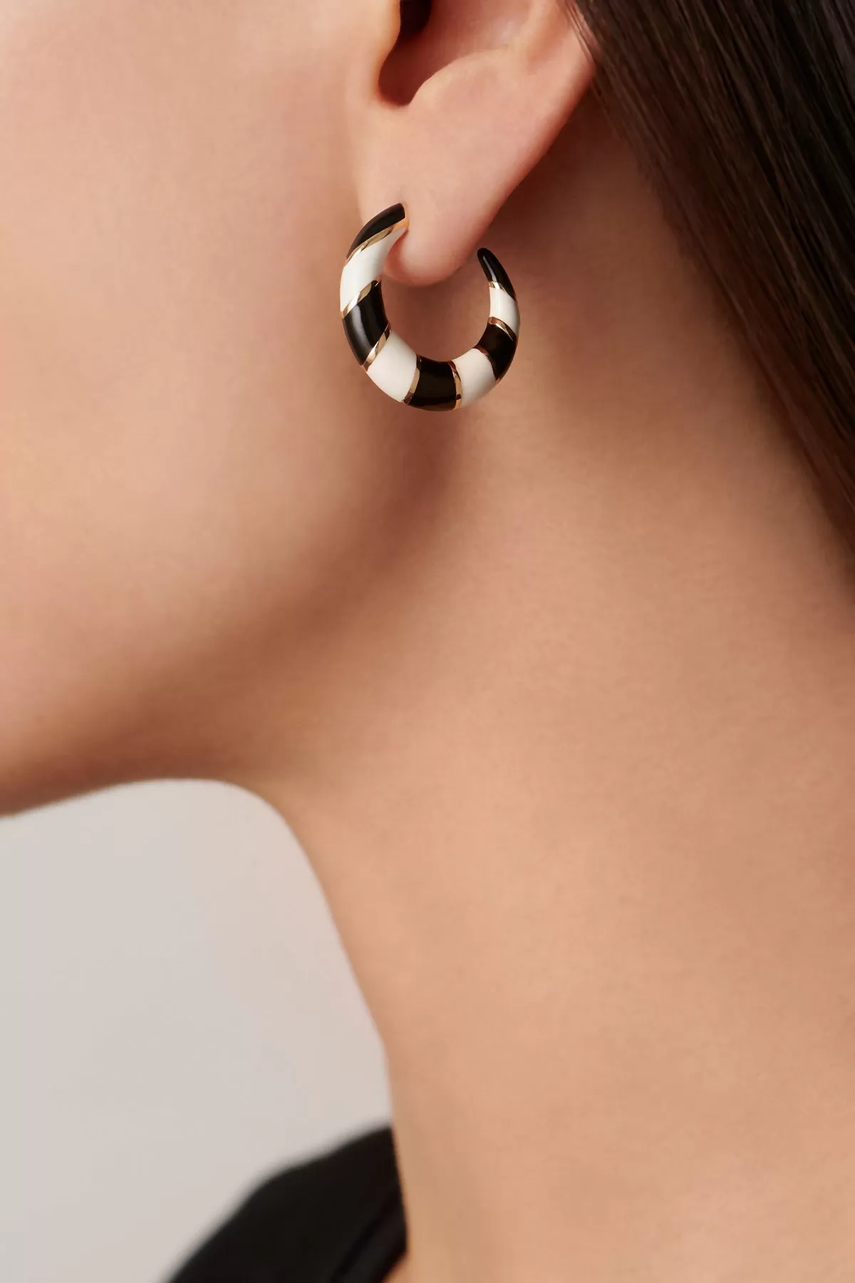 Petite V Hoops - Black & White