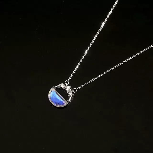 Pretty Moon Glowing Necklace AD12630