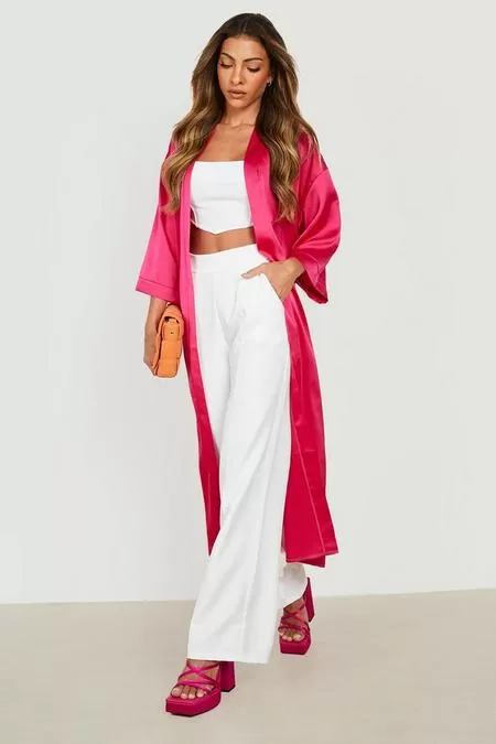 Satin belted kimono in Pink